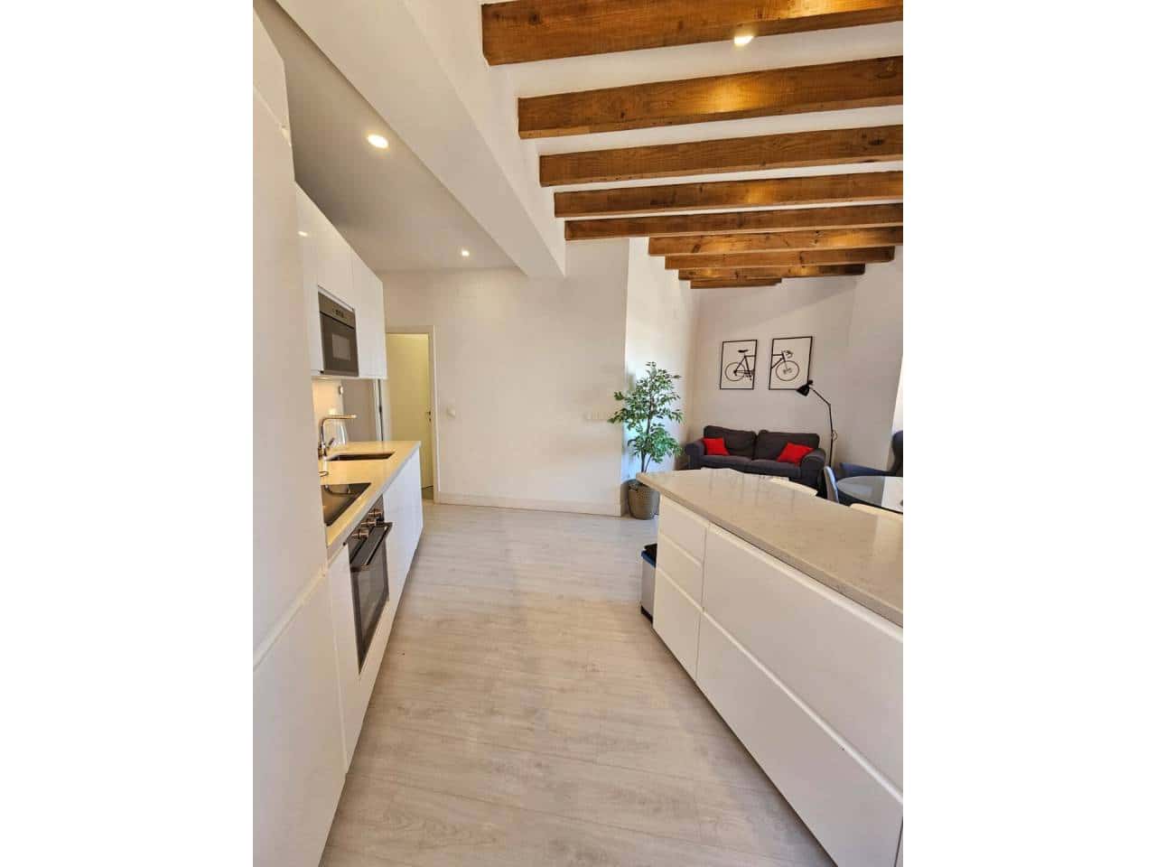 3 quarto Apartamento para arrendar em Alicante cidade - 1 300 € (Ref: 6971419)