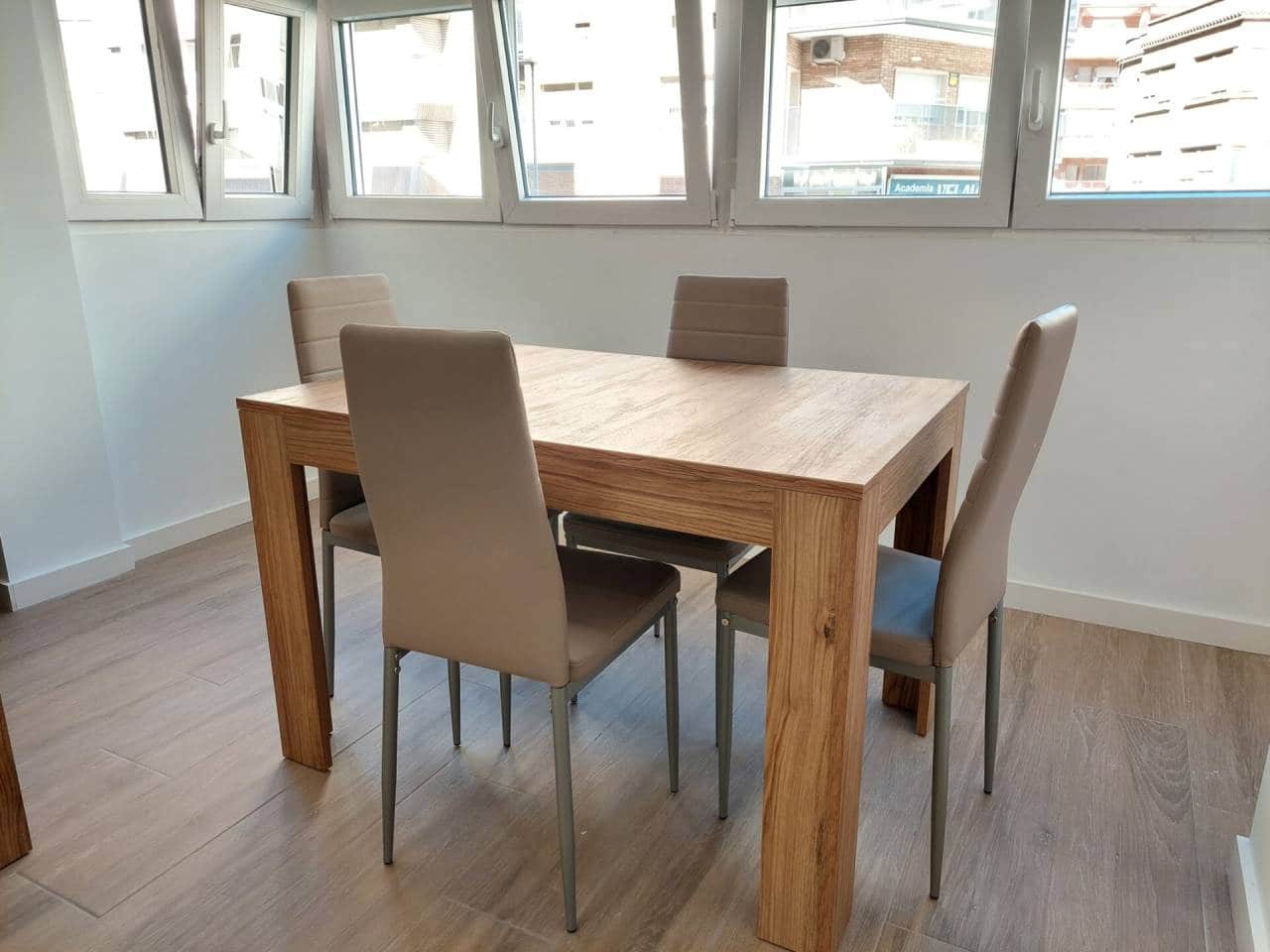 3 quarto Apartamento para arrendar em Alicante cidade com garagem - 1 500 € (Ref: 7158630)