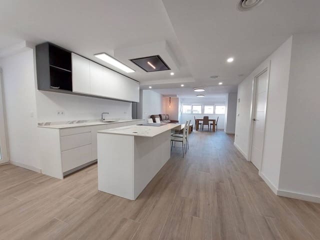 3 quarto Apartamento para arrendar em Alicante cidade com garagem - 1 500 € (Ref: 7158630)