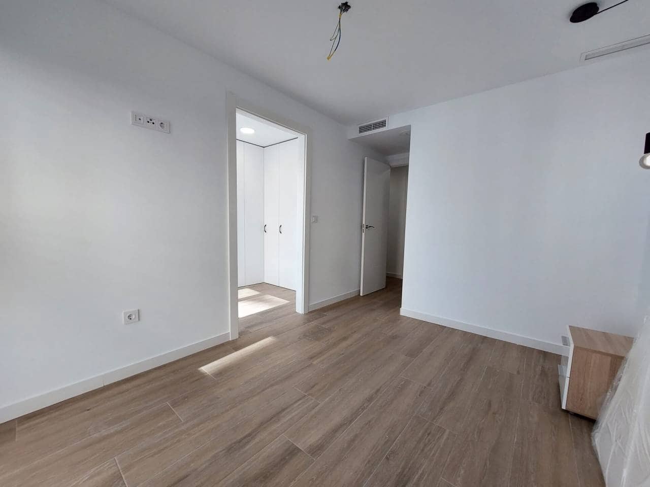 3 quarto Apartamento para arrendar em Alicante cidade com garagem - 1 500 € (Ref: 7158630)