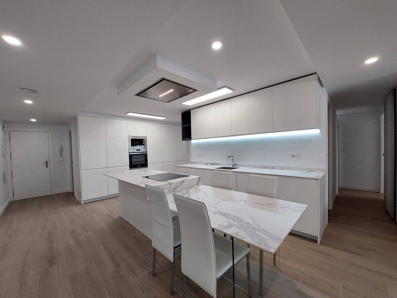 3 quarto Apartamento para arrendar em Alicante cidade com garagem - 1 500 € (Ref: 7158630)