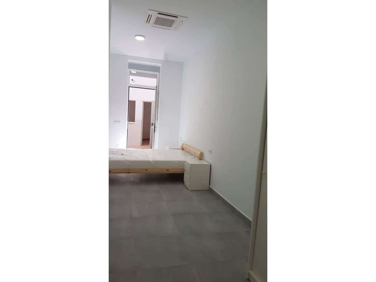 1 soveværelse Lejlighed til leje i Alicante by - € 850 (Ref: 7257607)
