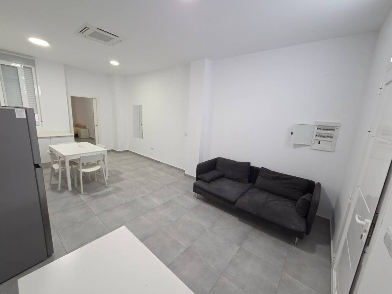 1 soveværelse Lejlighed til leje i Alicante by - € 850 (Ref: 7257607)