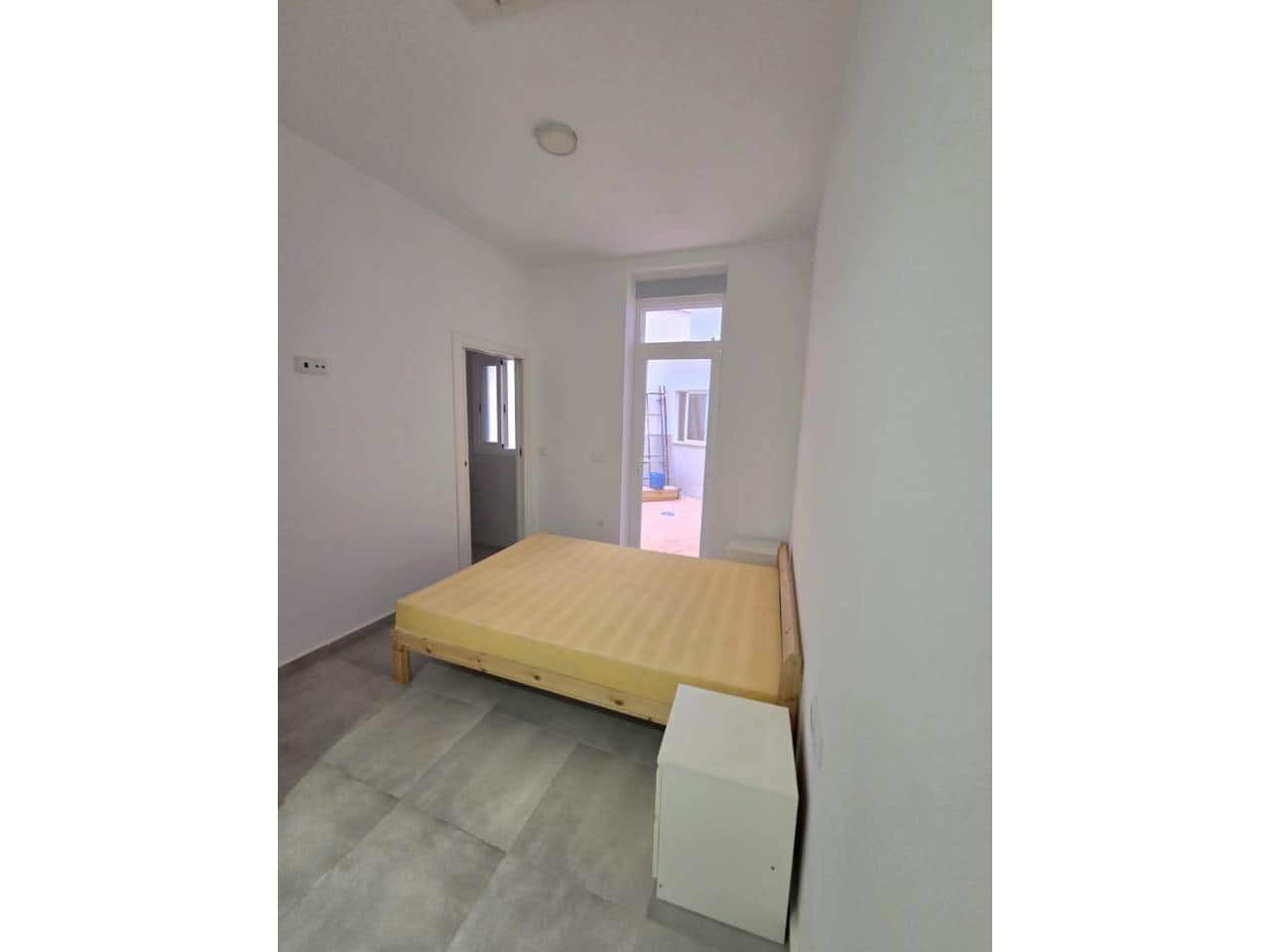 1 soveværelse Lejlighed til leje i Alicante by - € 850 (Ref: 7257607)