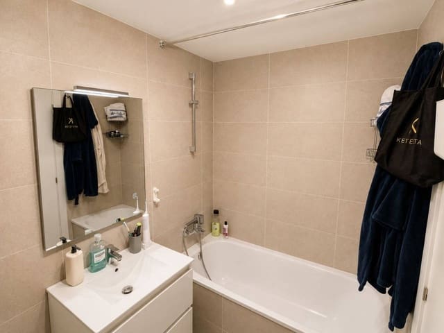 2 quarto Penthouse para arrendar em El Campello com piscina garagem - 1 400 € (Ref: 7375018)