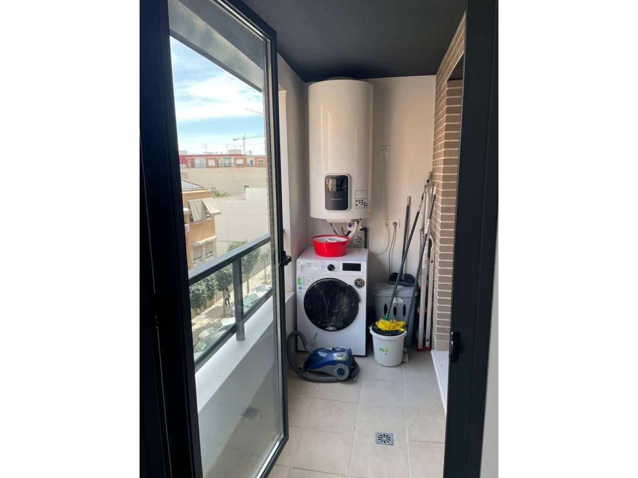 1 makuuhuone Asunto vuokrattavana paikassa Alicante kaupunki mukana 
autotalli - 900 € (Ref: 7431573)