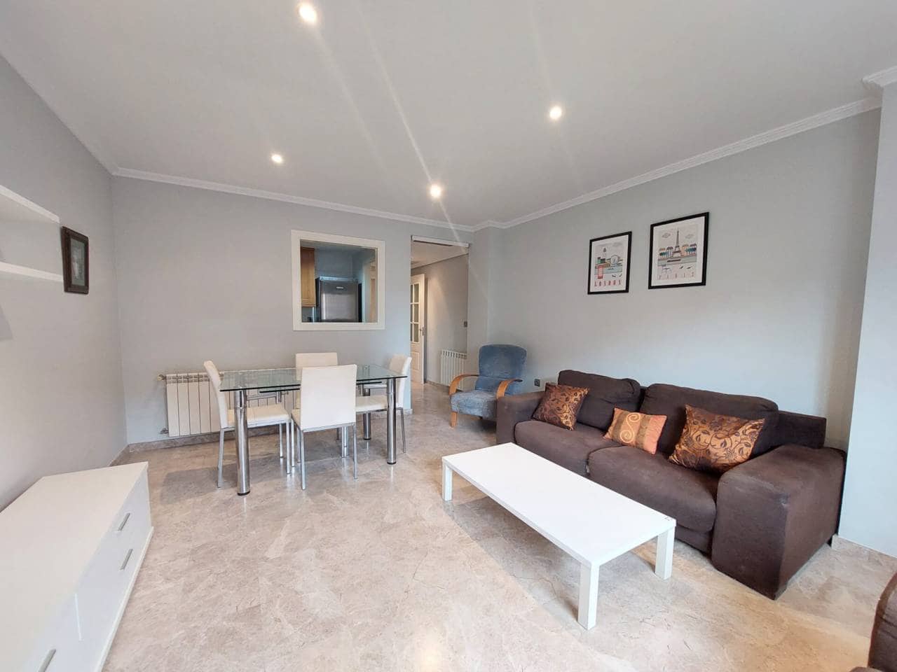 2 bedroom Flat for rent in Alicante / Alacant city with garage - € 1,200 (Ref: 7537781)