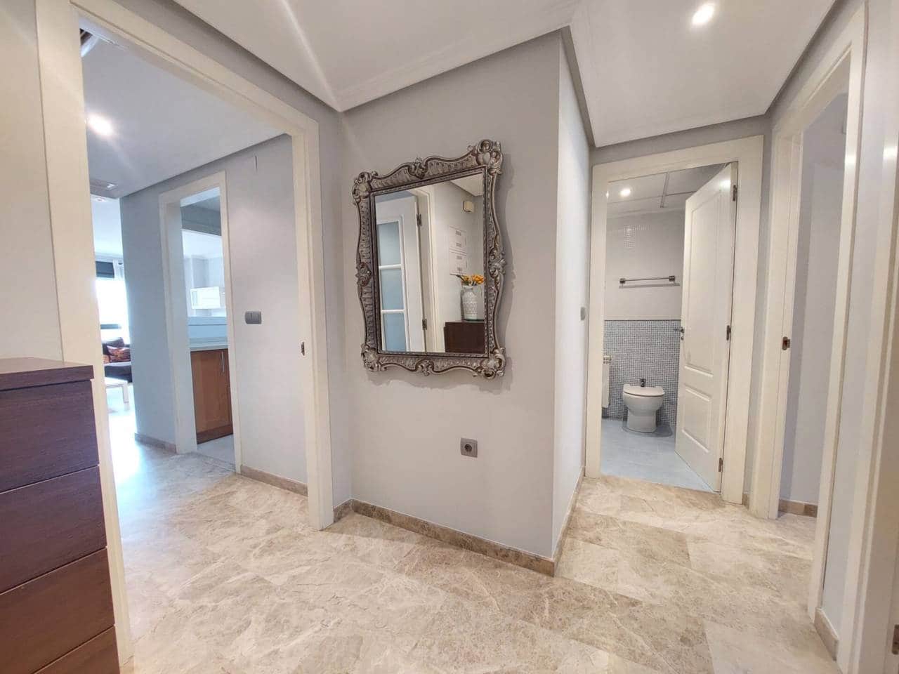 2 bedroom Flat for rent in Alicante / Alacant city with garage - € 1,200 (Ref: 7537781)