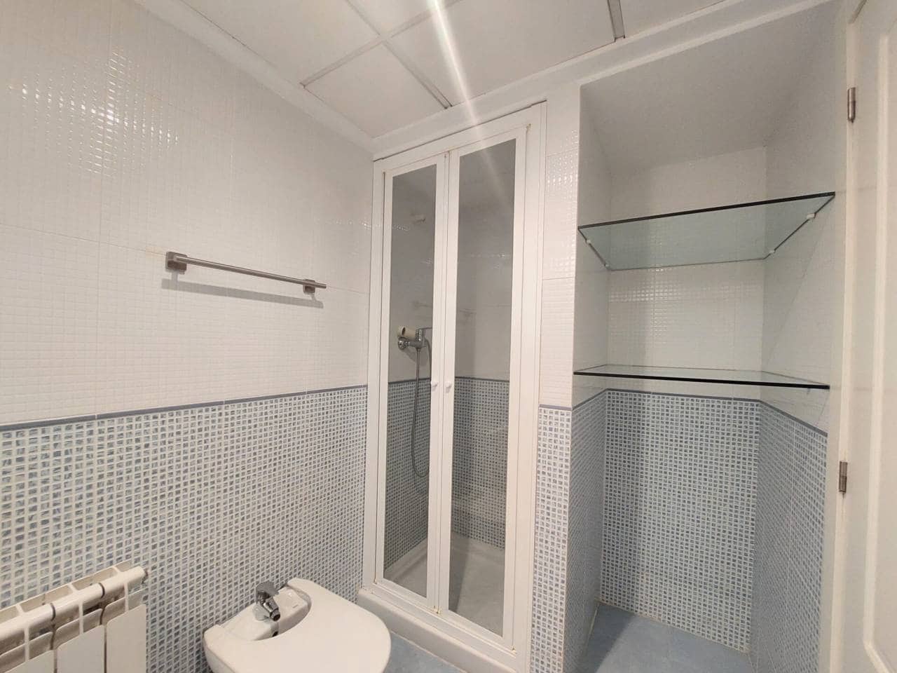 2 bedroom Flat for rent in Alicante / Alacant city with garage - € 1,200 (Ref: 7537781)
