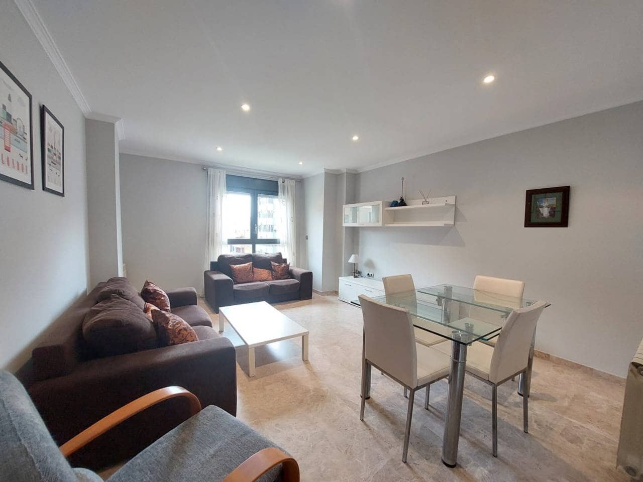 2 bedroom Flat for rent in Alicante / Alacant city with garage - € 1,200 (Ref: 7537781)