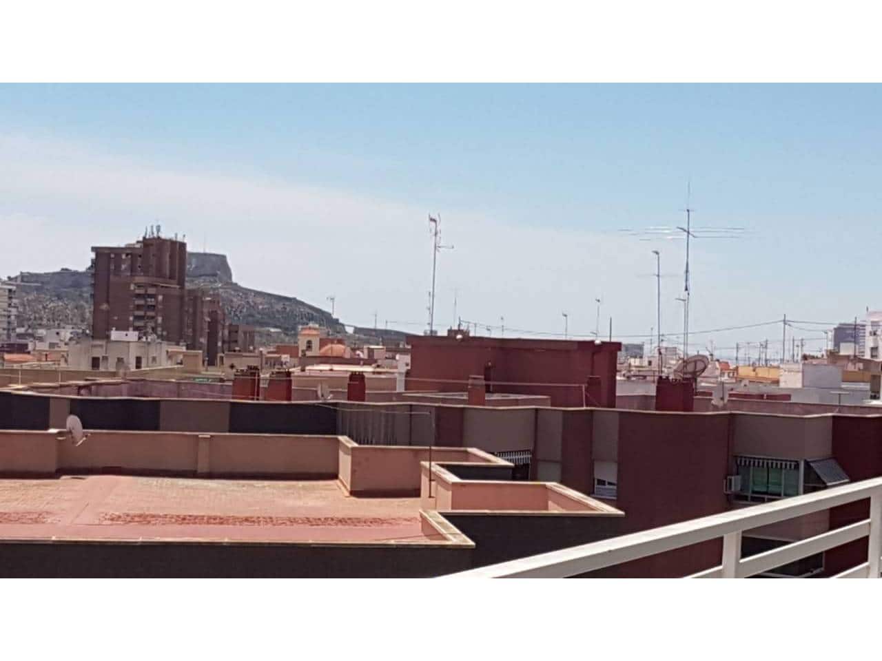 3 slaapkamer Penthouse te huur in Alicante stad met garage - € 1.350 (Ref: 7591834)