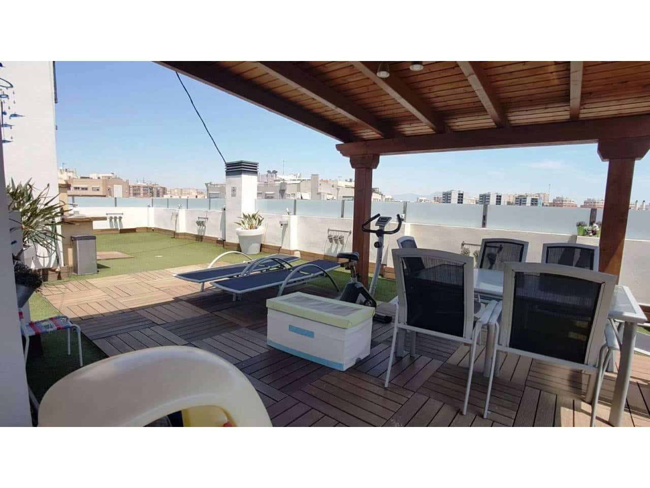 3 slaapkamer Penthouse te huur in Alicante stad met garage - € 1.350 (Ref: 7591834)