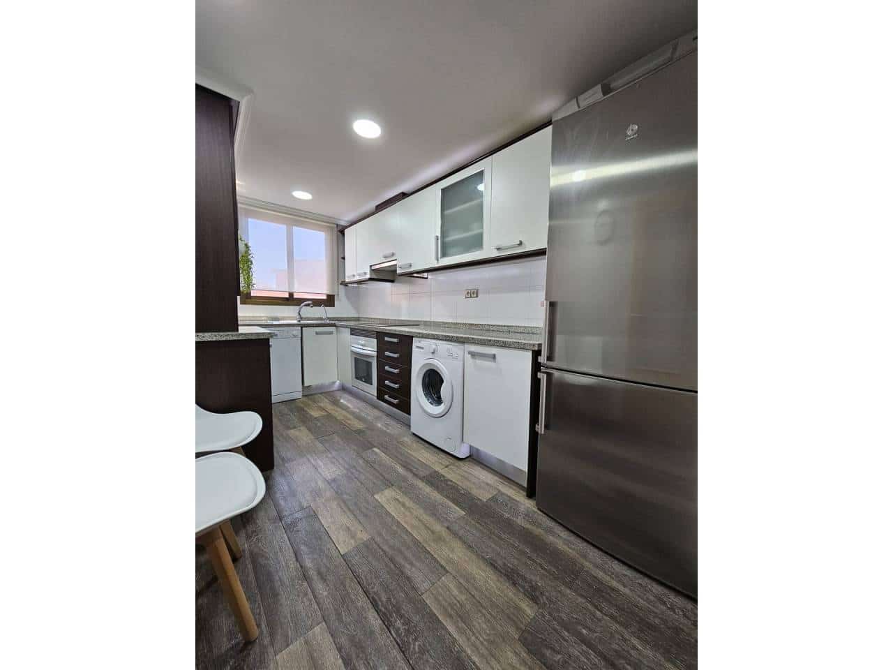 3 slaapkamer Penthouse te huur in Alicante stad met garage - € 1.350 (Ref: 7591834)