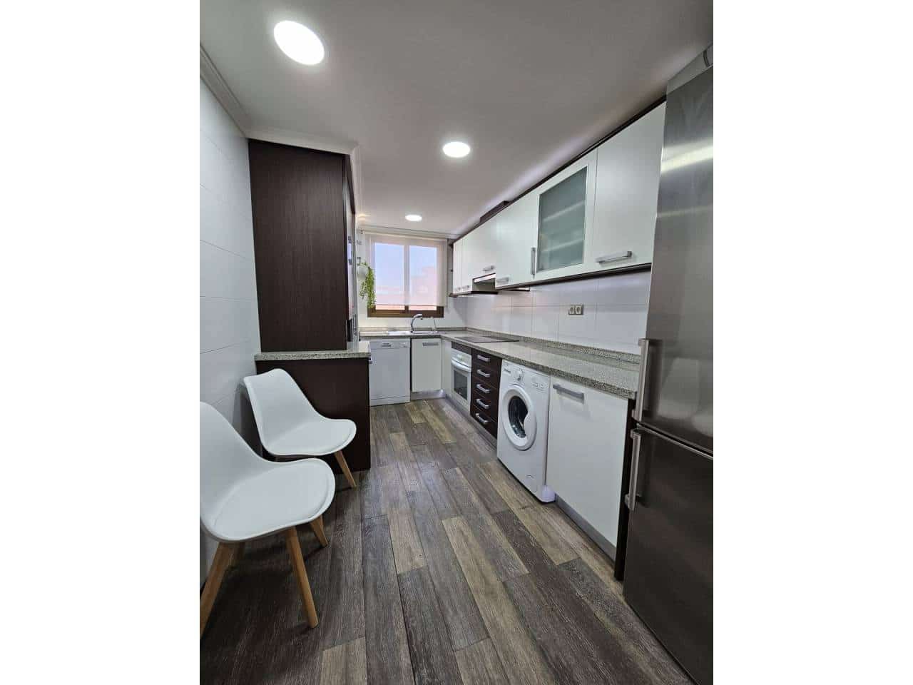 3 slaapkamer Penthouse te huur in Alicante stad met garage - € 1.350 (Ref: 7591834)