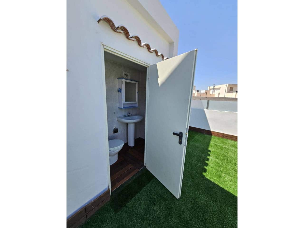 3 slaapkamer Penthouse te huur in Alicante stad met garage - € 1.350 (Ref: 7591834)