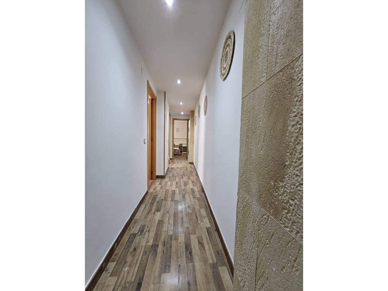 3 slaapkamer Penthouse te huur in Alicante stad met garage - € 1.350 (Ref: 7591834)