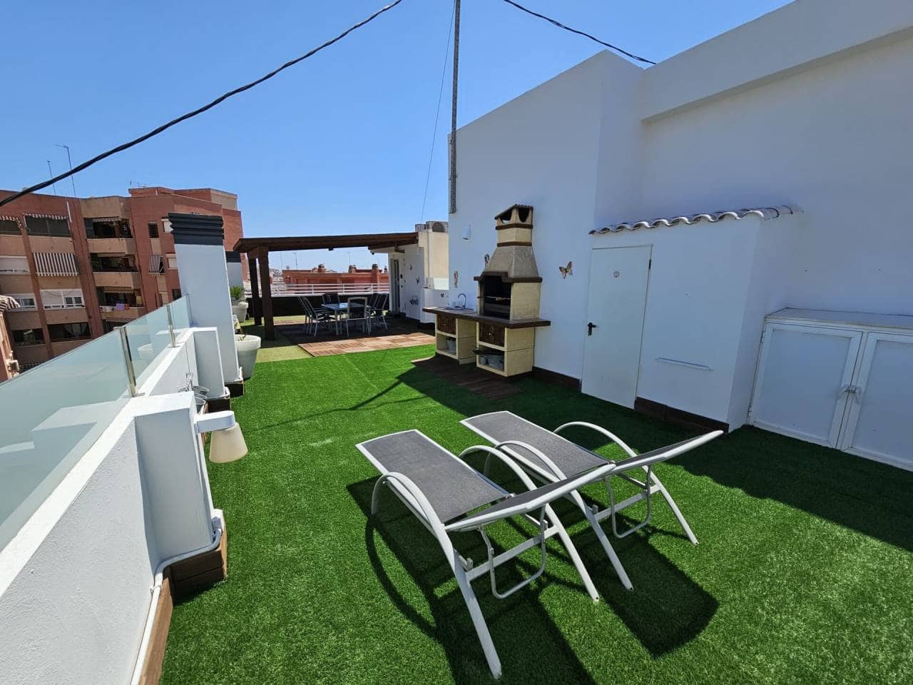 3 slaapkamer Penthouse te huur in Alicante stad met garage - € 1.350 (Ref: 7591834)