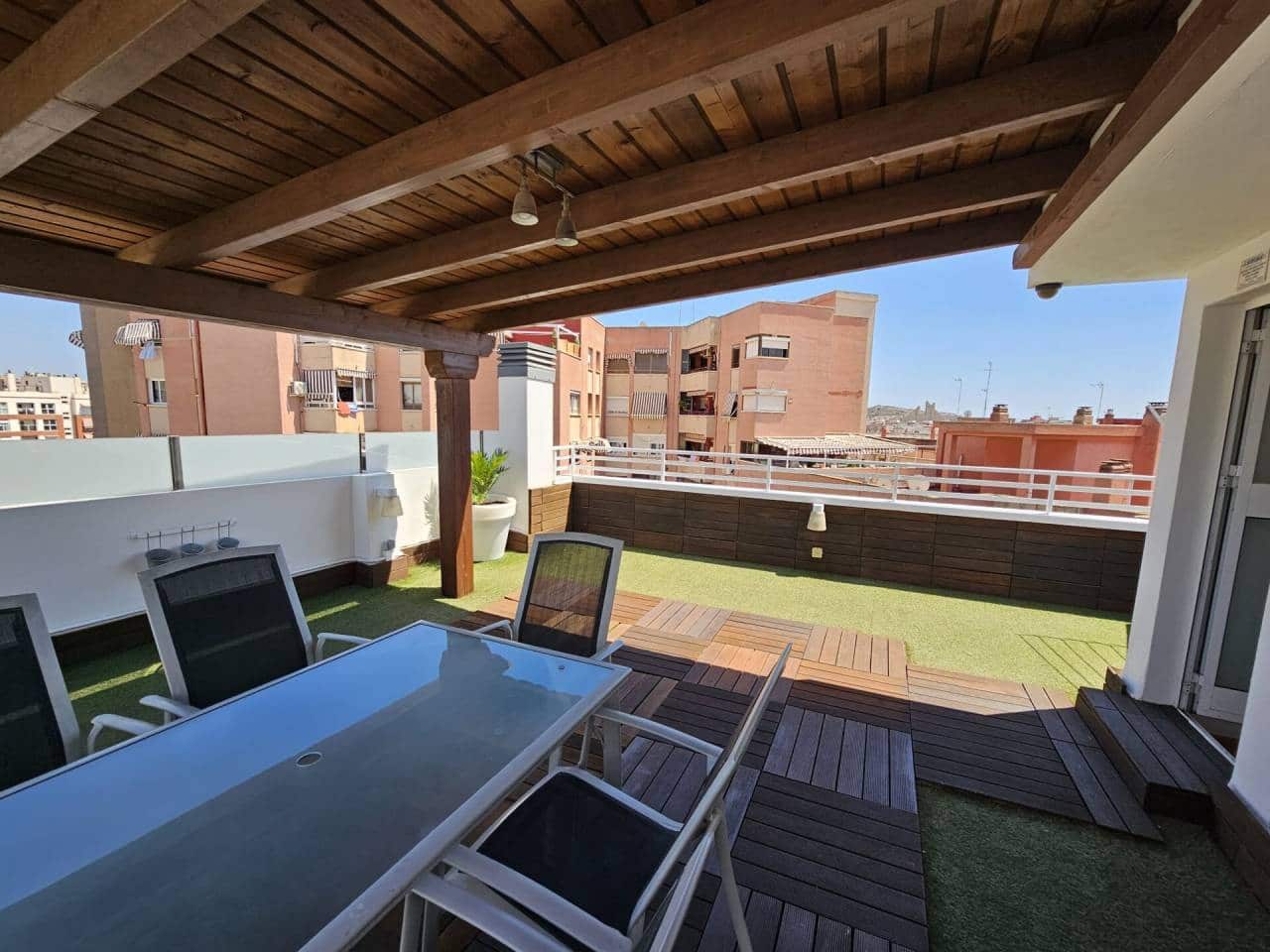 3 slaapkamer Penthouse te huur in Alicante stad met garage - € 1.350 (Ref: 7591834)
