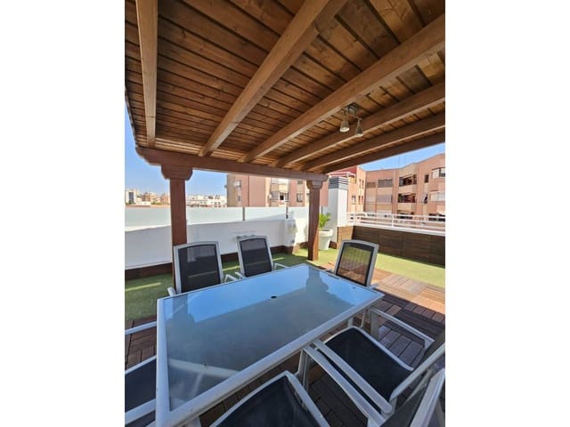 3 soveværelse Penthouse til leje i Alicante by med garage - € 1.350 (Ref: 7591834)