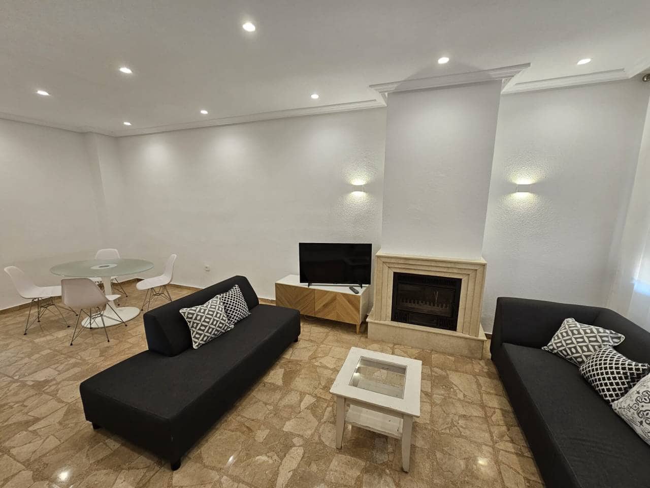 3 soveværelse Bungalow til leje i Cabo de las Huertas med swimmingpool garage - € 1.450 (Ref: 7724860)