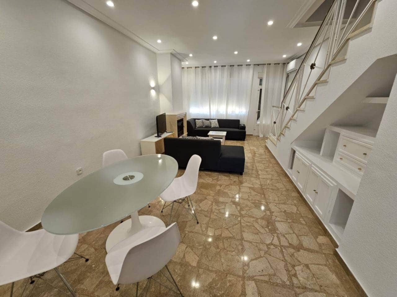 3 bedroom Bungalow for rent in Cabo de las Huertas with pool garage - € 1,450 (Ref: 7724860)