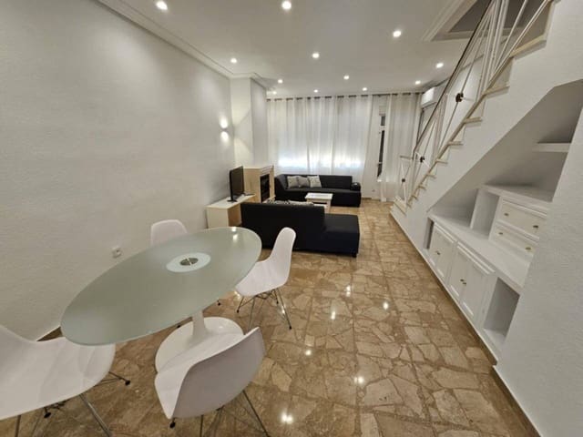 3 makuuhuone Bungalow vuokrattavana paikassa Cabo de las Huertas, Alicante kaupunki mukana uima-altaan 
autotalli - 1 450 € (Ref: 7724860)