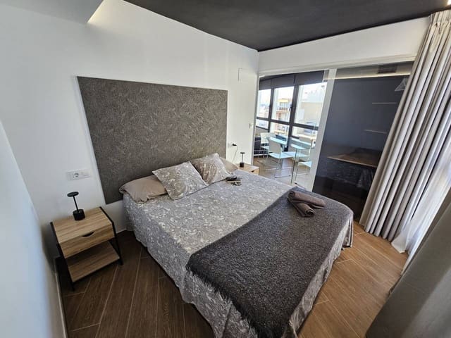 2 Zimmer Wohnung zu vermieten in Alicante / Alacant Stadt - 1.200 € (Ref: 7813772)