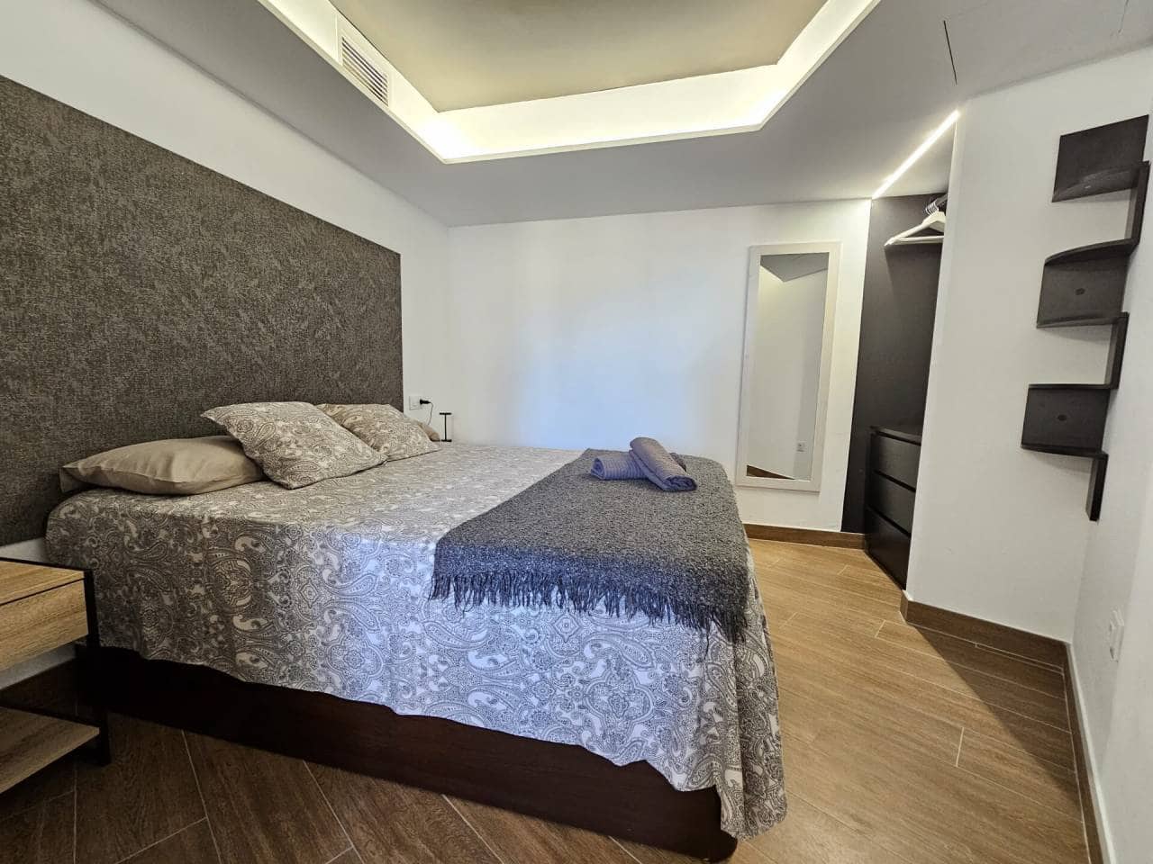 2 Zimmer Wohnung zu vermieten in Alicante / Alacant Stadt - 1.200 € (Ref: 7813772)