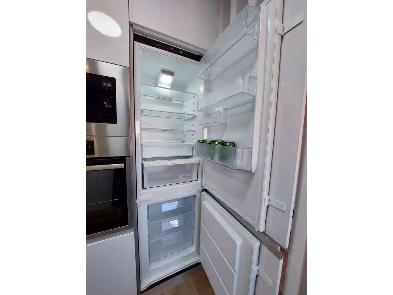 2 slaapkamer Flat te huur in Alicante stad met zwembad garage - € 2.100 (Ref: 7860594)