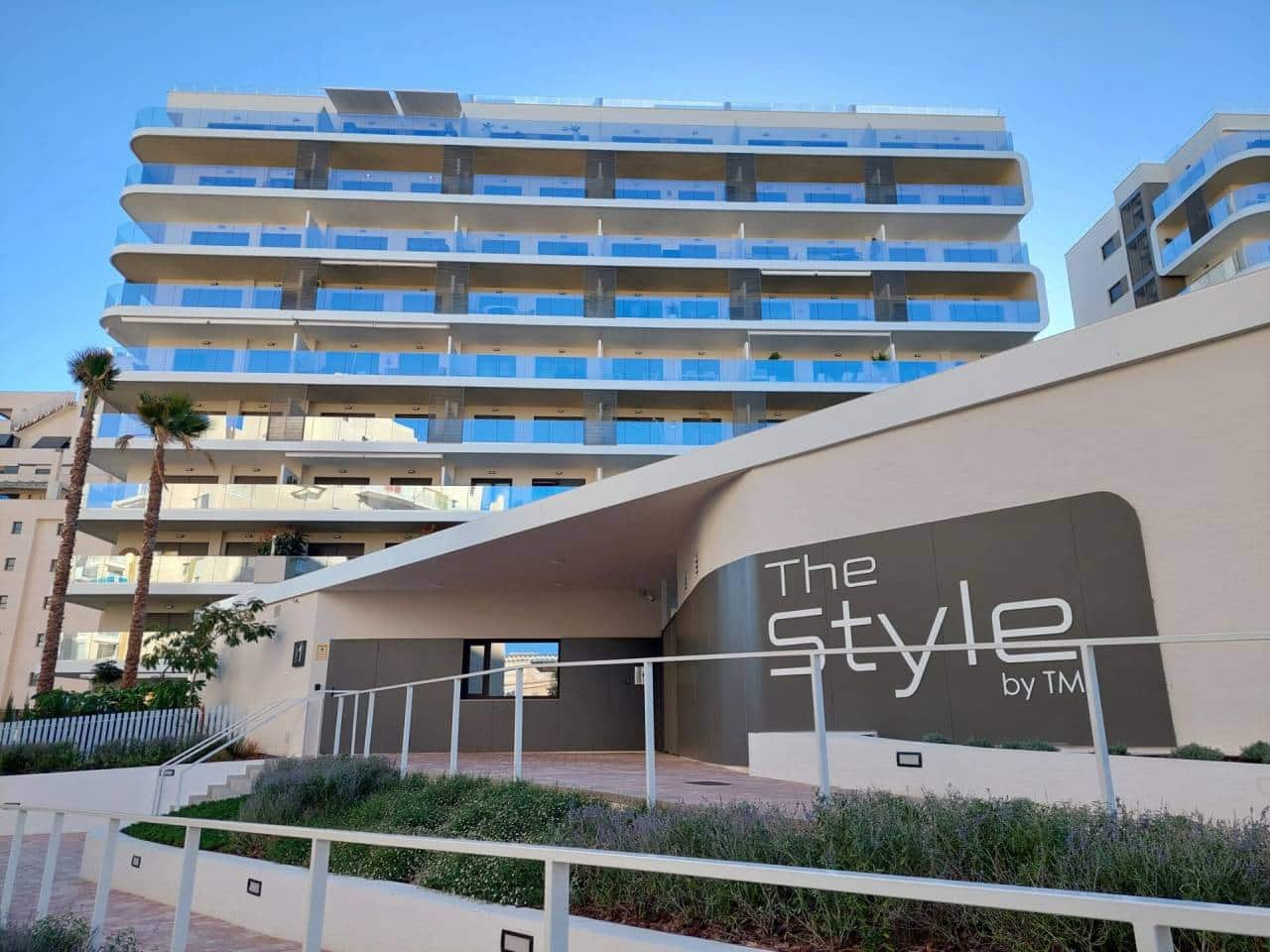 2 slaapkamer Flat te huur in Alicante stad met zwembad garage - € 2.100 (Ref: 7860594)