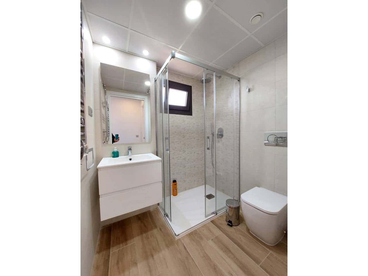 2 slaapkamer Flat te huur in Alicante stad met zwembad garage - € 2.100 (Ref: 7860594)