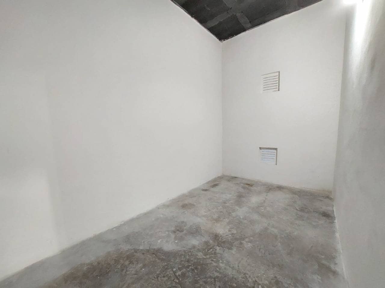 2 slaapkamer Flat te huur in Alicante stad met zwembad garage - € 2.100 (Ref: 7860594)