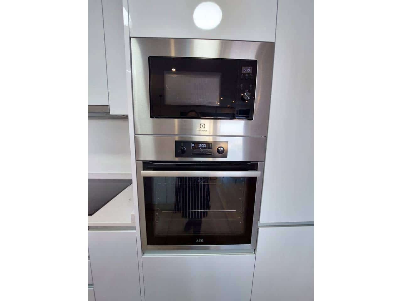 2 slaapkamer Flat te huur in Alicante stad met zwembad garage - € 2.100 (Ref: 7860594)
