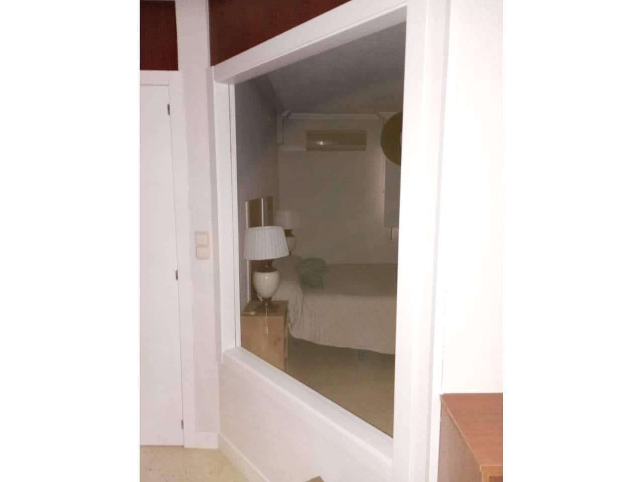 3 soveværelse Lejlighed til leje i Alicante by - € 1.400 (Ref: 7882325)