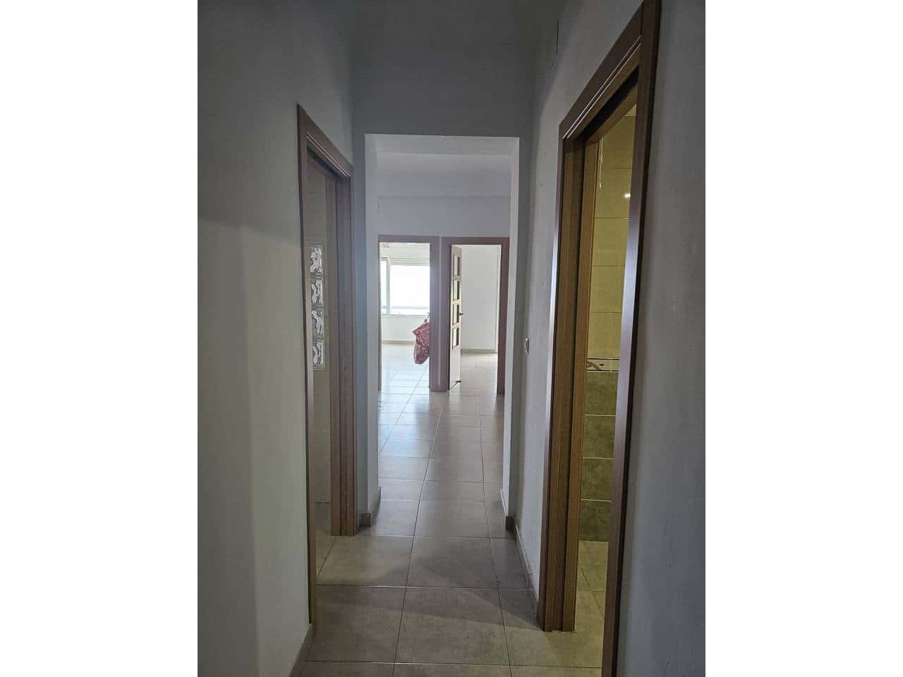 3 Zimmer Wohnung zu vermieten in Alicante / Alacant Stadt - 950 € (Ref: 7917991)