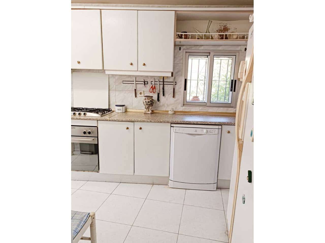 7 soveværelse Villa til salg i Confrides - € 235.000 (Ref: 8011176)