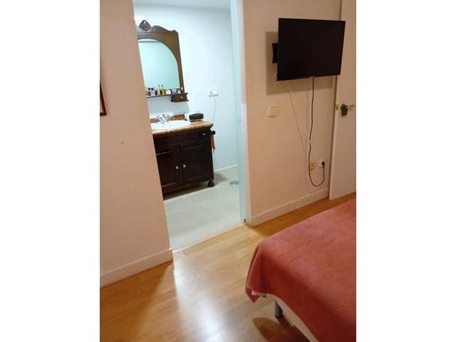 3 soverom Leilighet til leie i Alicante by - € 900 (Ref: 8178518)