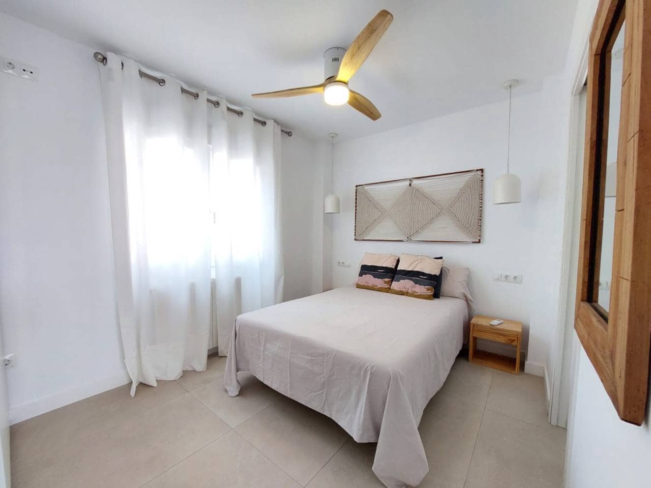 Chalet de 4 habitaciones en Cabo de las Huertas en alquiler con piscina garaje - 3.400 € (Ref: 8238359)