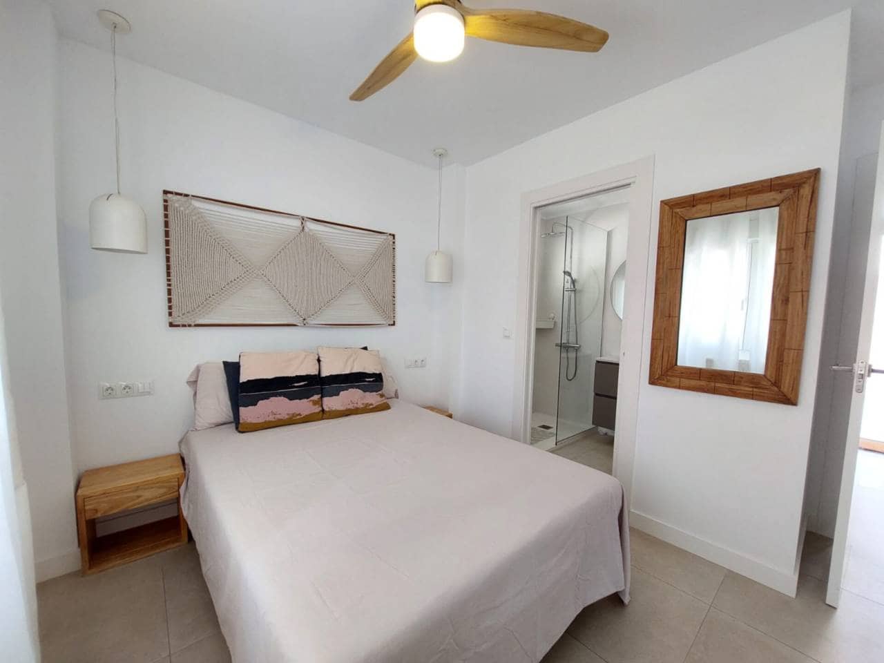 Chalet de 4 habitaciones en Cabo de las Huertas en alquiler con piscina garaje - 3.400 € (Ref: 8238359)