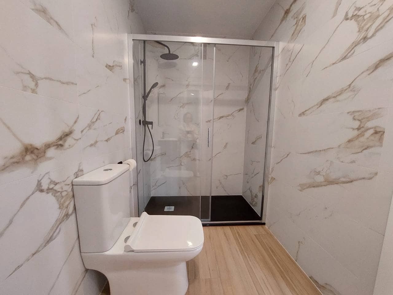 1 soveværelse Lejlighed til leje i Alicante by - € 890 (Ref: 8278420)