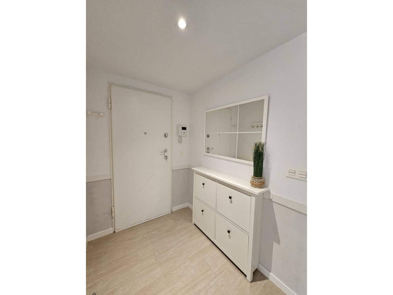 3 bedroom Flat for rent in Alicante / Alacant city with garage - € 1,500 (Ref: 8478802)