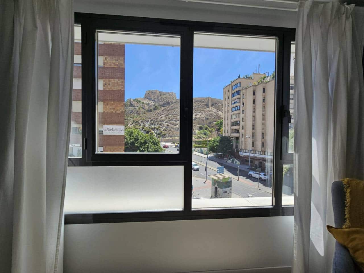 3 bedroom Flat for rent in Alicante / Alacant city with garage - € 1,500 (Ref: 8478802)