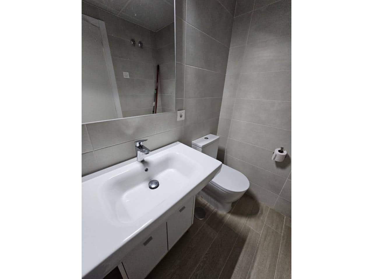 3 bedroom Flat for rent in Alicante / Alacant city with garage - € 1,500 (Ref: 8478802)