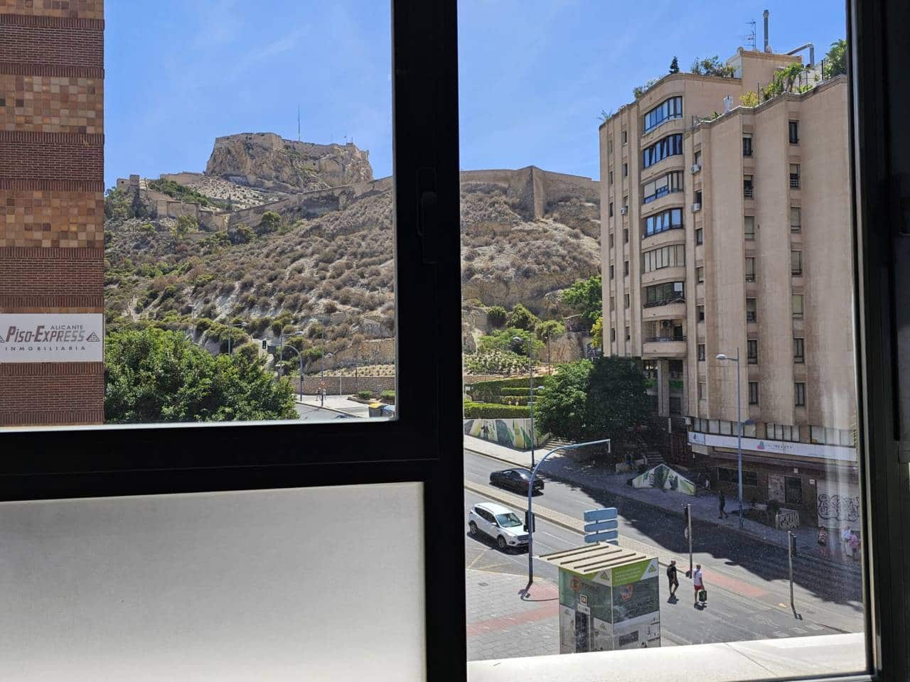 3 bedroom Flat for rent in Alicante / Alacant city with garage - € 1,500 (Ref: 8478802)
