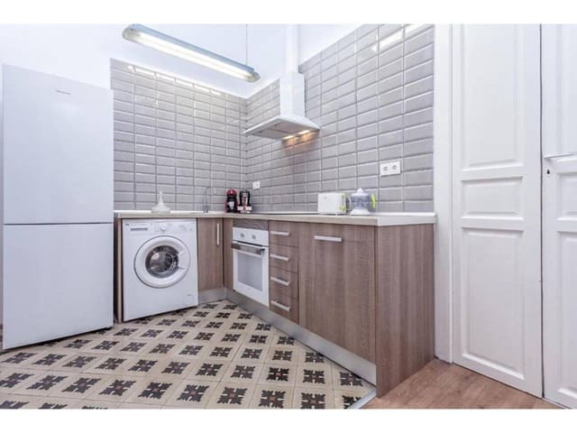 1 sovrum Lägenhet att hyra i Alicante stad - 950 € (Ref: 8505249)