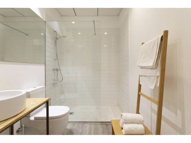 2 Zimmer Wohnung zu vermieten in Alicante / Alacant Stadt - 1.300 € (Ref: 8505250)