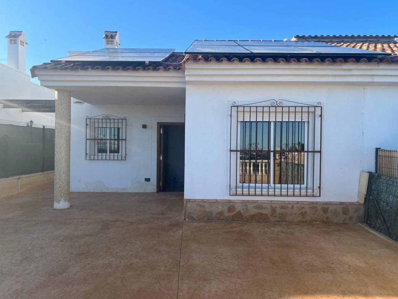 2 sypialnia Bungalow do wynajęcia w Muchamiel / Mutxamel z basenem garażem - 1 350 € (Ref: 8658099)