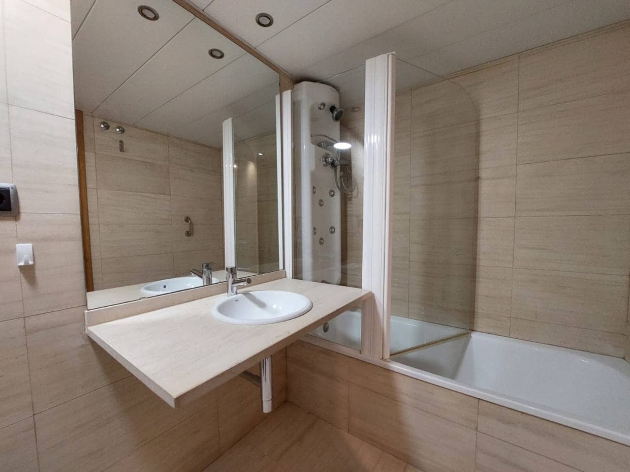 3 sypialnia Mieszkanie do wynajęcia w Miasto Alicante / Alacant z garażem - 1 500 € (Ref: 8969740)