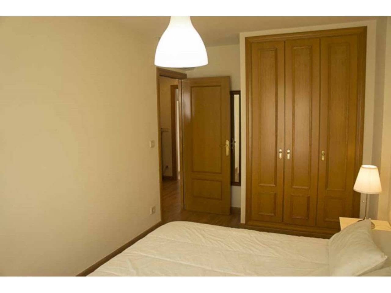 1 soveværelse Lejlighed til leje i Alicante by med swimmingpool garage - € 1.300 (Ref: 8975579)