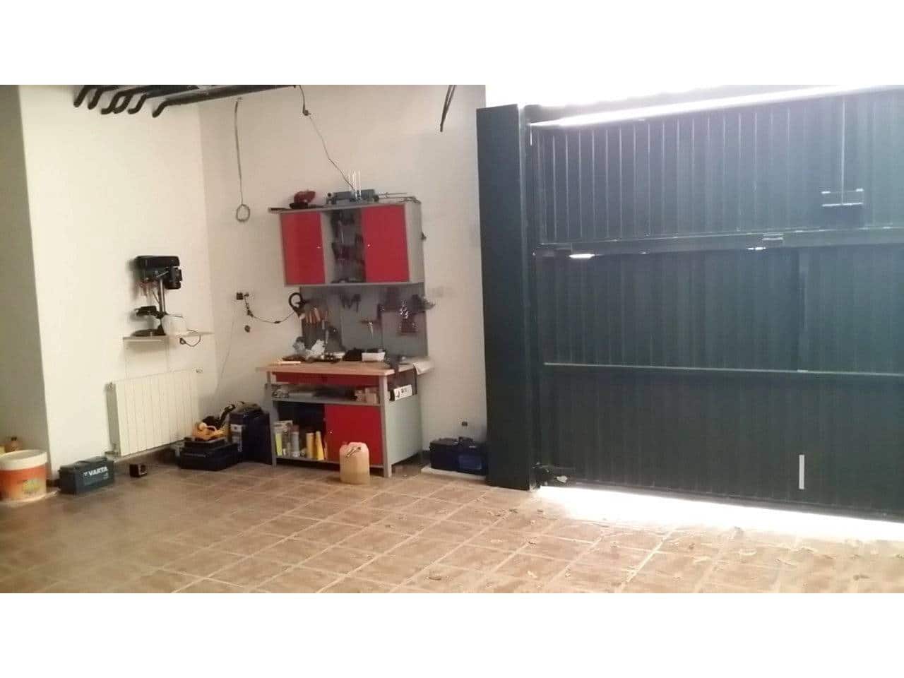 5 bedroom Villa for sale in Elda with pool garage - € 890,000 (Ref: 9084834)